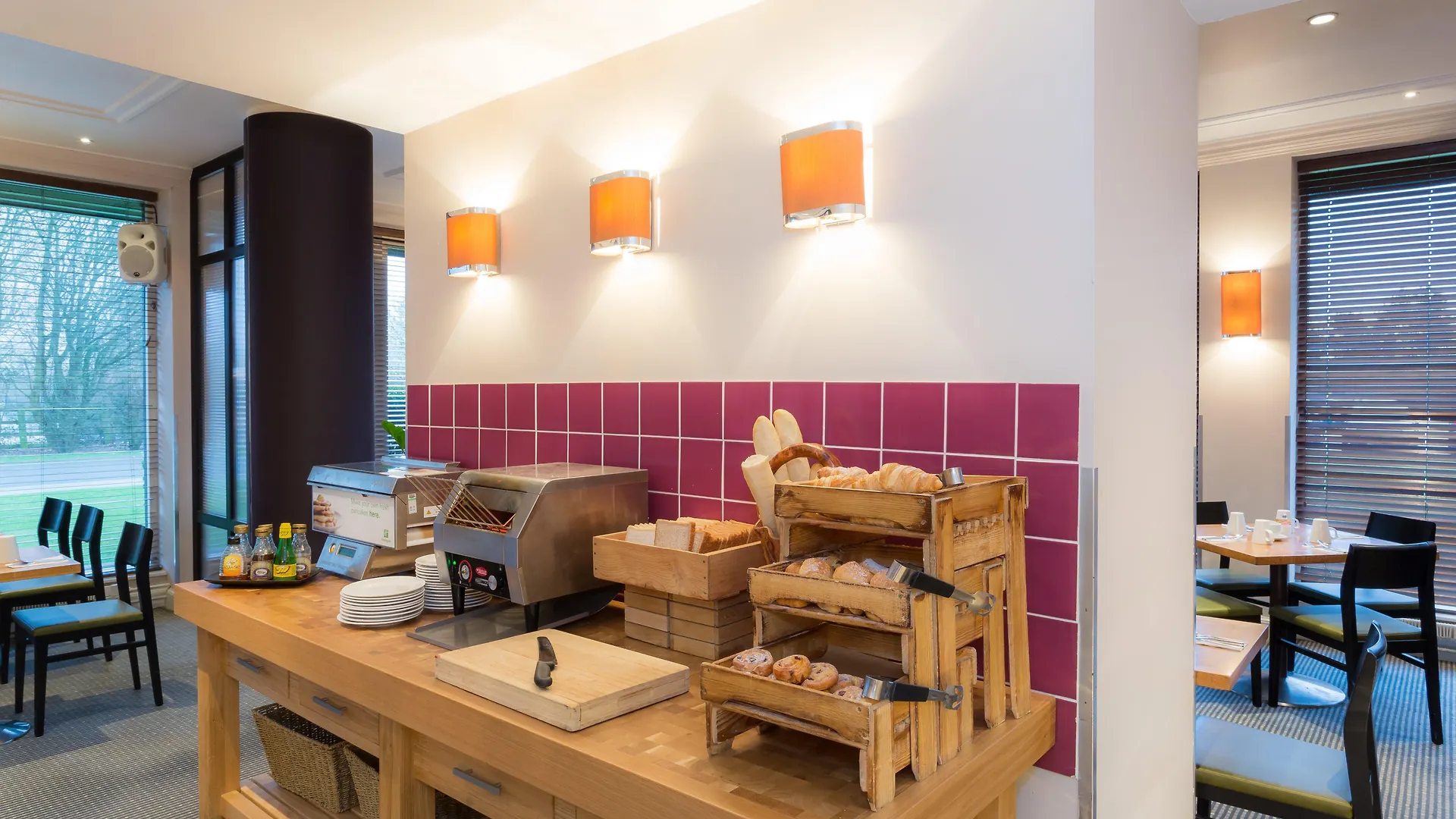 Hotel Holiday Inn Cambridge By Ihg Girton