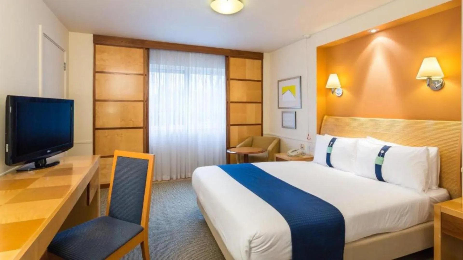 Holiday Inn Cambridge By Ihg Girton  4*, Girton (Cambridgeshire)